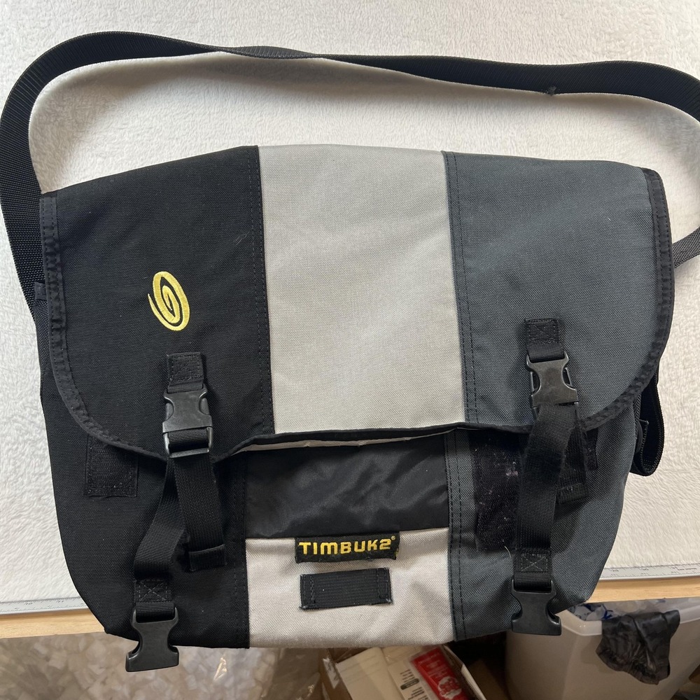 Timbuk2 Messenger Bag Mens Small Gray Black Striped Crossbody Shoulder Strap